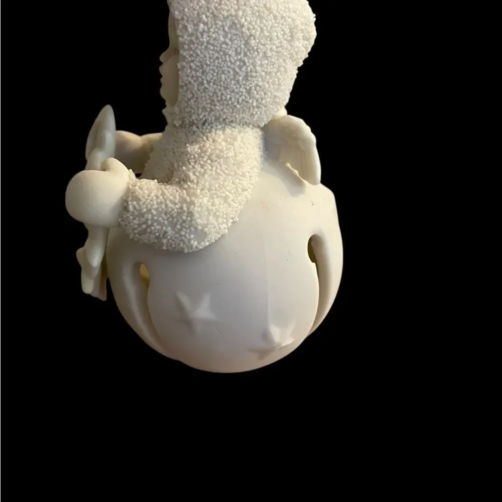Department 56 Snow‎ Baby Figurine with Star Wreath Ornament